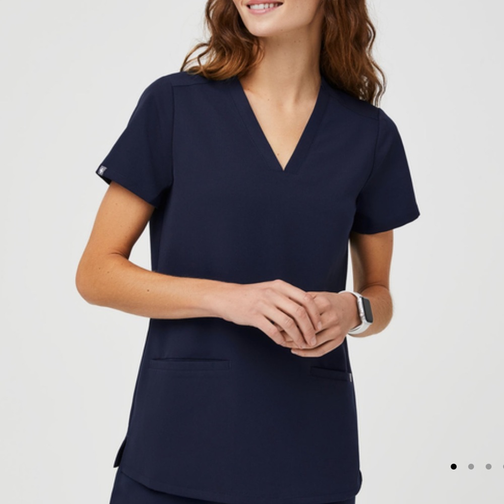 FIGS Navy Casma 3 Pocket Scrub Top S